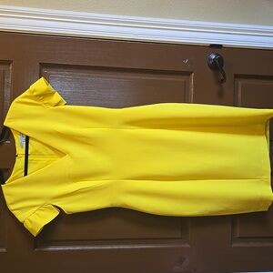Antonio Melani-Yellow sheath style V neck short ruffled sleeve Sz 6